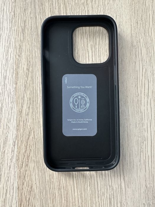 Husa Iphone 14 Pro Spigen Thin Fit Black