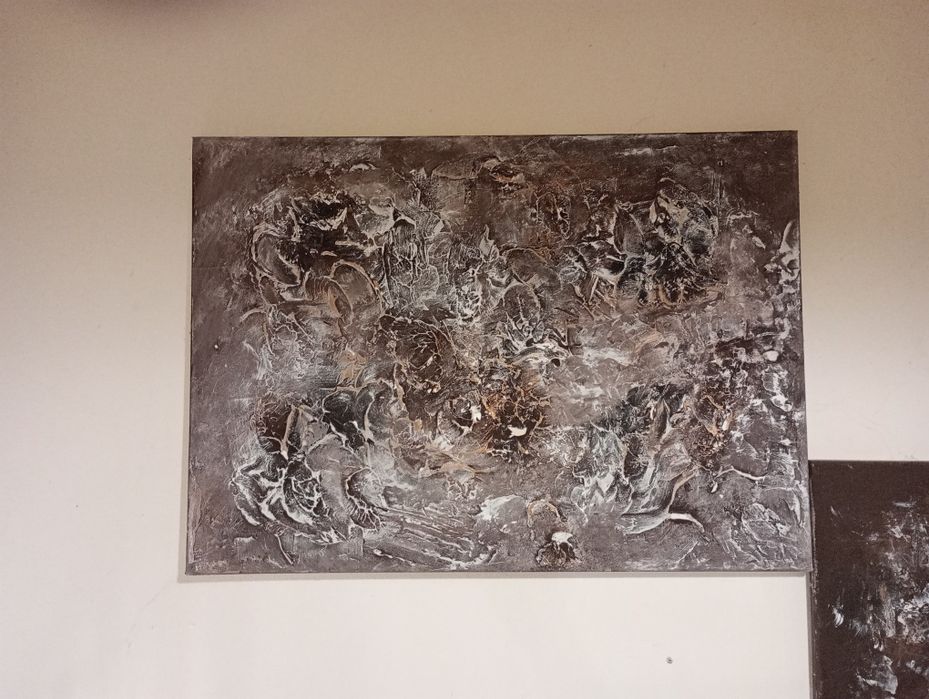 Картини с акрилни бои