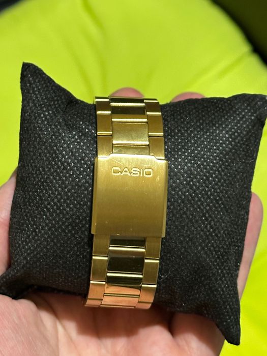 Часовник Casio Златист ( Златен )