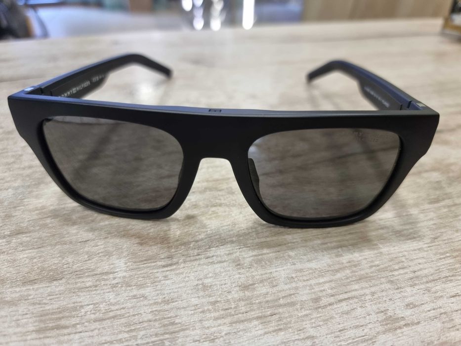 TOMMY HILFIGER Cлънчеви очила