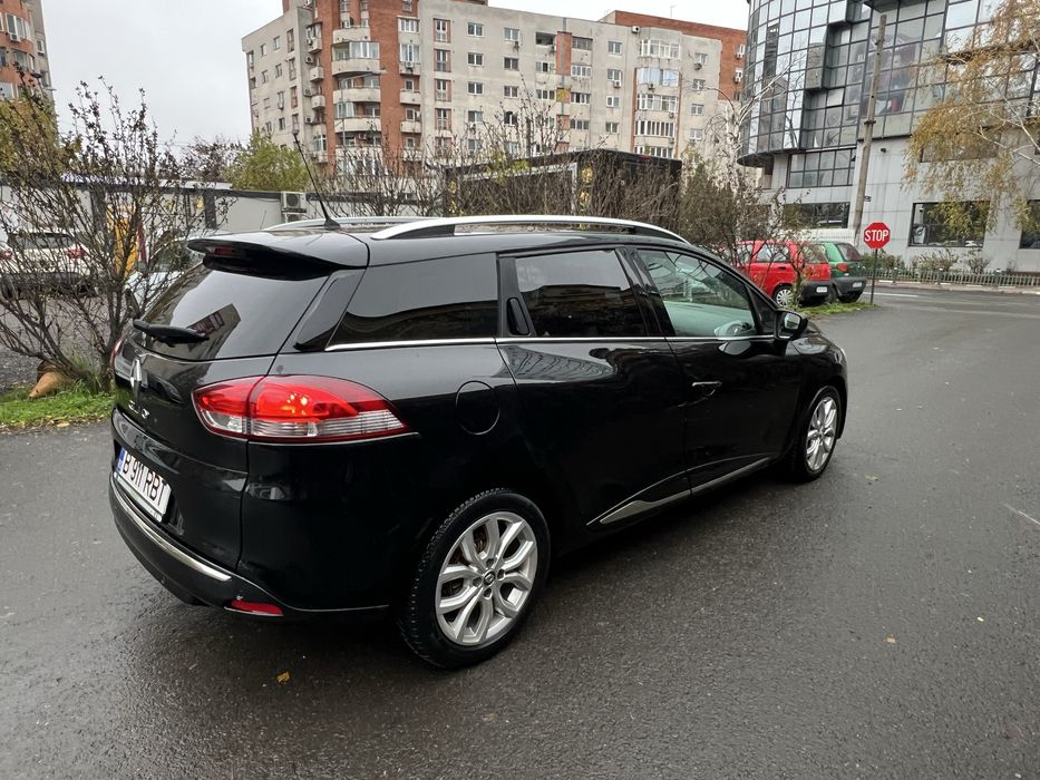 Renault Clio Grand Tour 2019