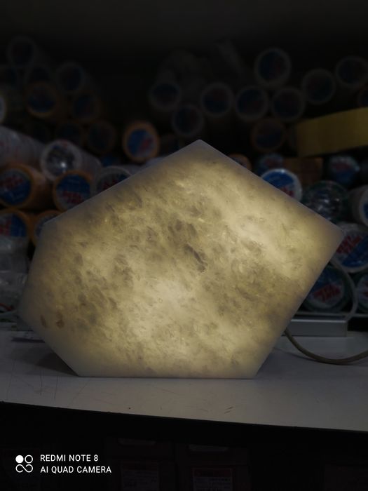 Tosh yonadigan sifati alo germetinchniy 12v ishlidi