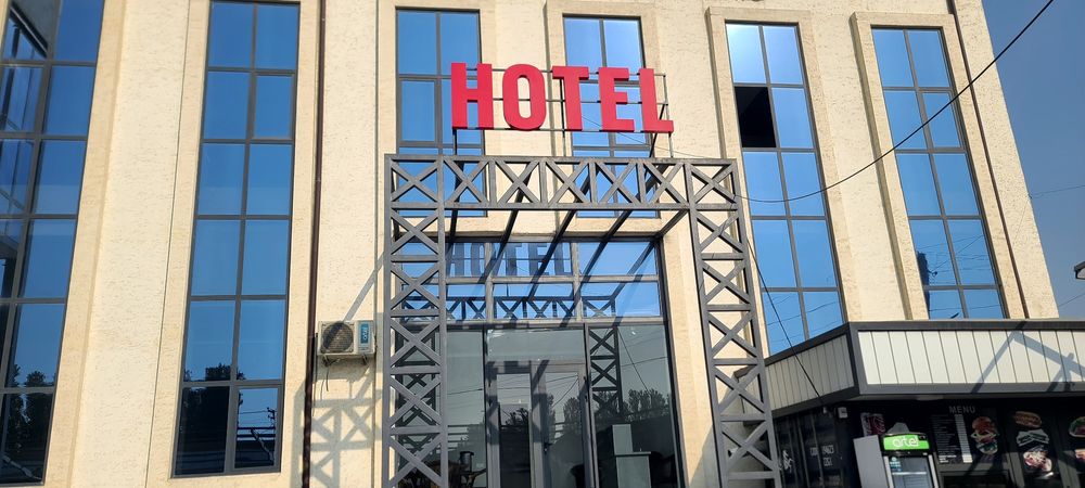 Мехмонхона  хотел Арзон  тозза Закис 100 булиши шарТ