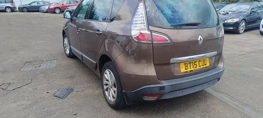 Dezmembrari / Dezmembrez Renault Scenic 3 1.5 K9K (837) cutie viteze DC4 (001) cod culoare TECNB - BROWN