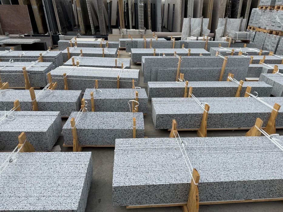 Granit marmura travertin mobilier, gradina scari trepte montaj
