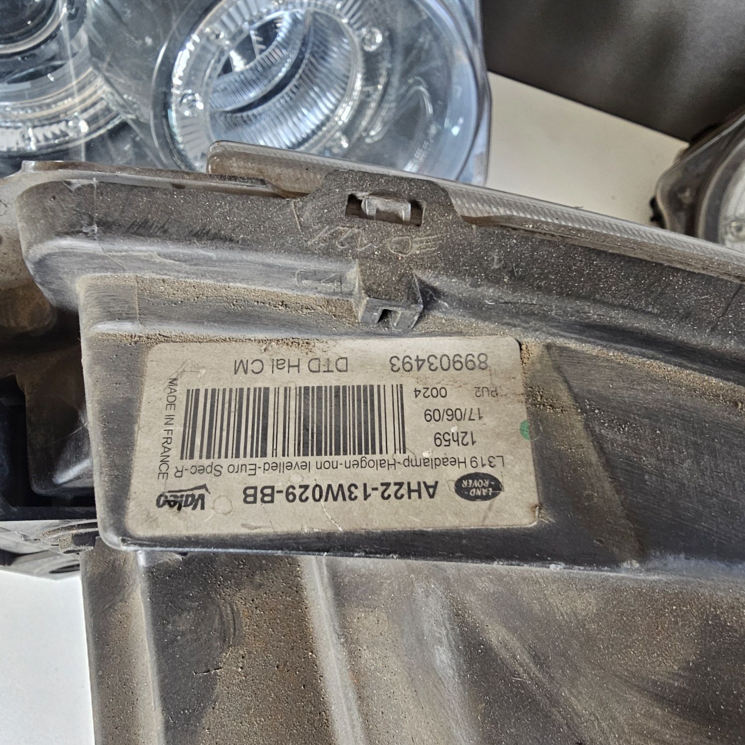 Фарове за  LAND ROVER DISCOVERY 4
AH22-13W026-BB