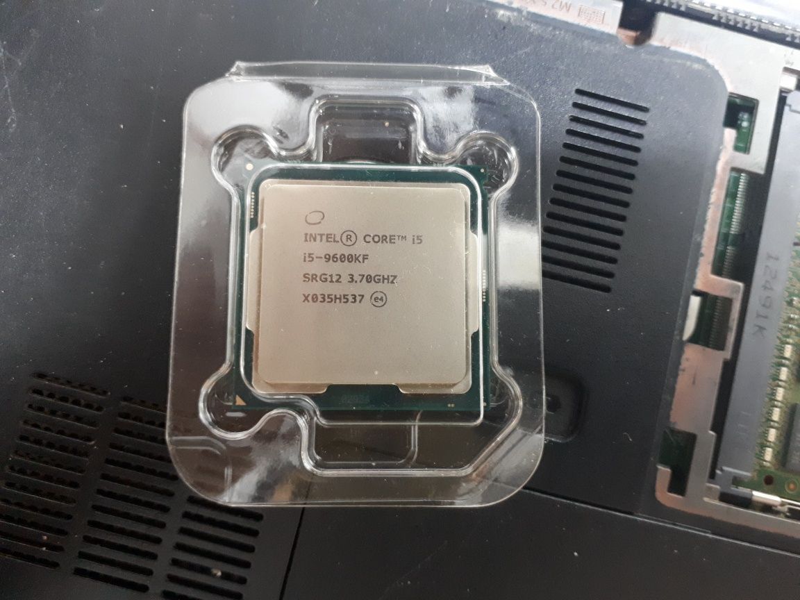 Intel Core i5- 9600kf