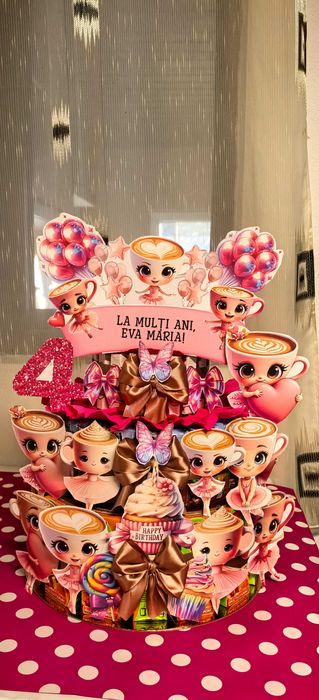 Tort din dulciuri ambalate