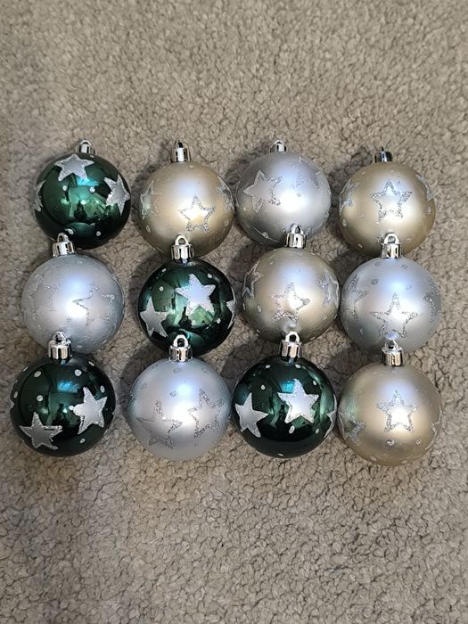 Globuri (72 buc)+panglică decorativă (12 buc)