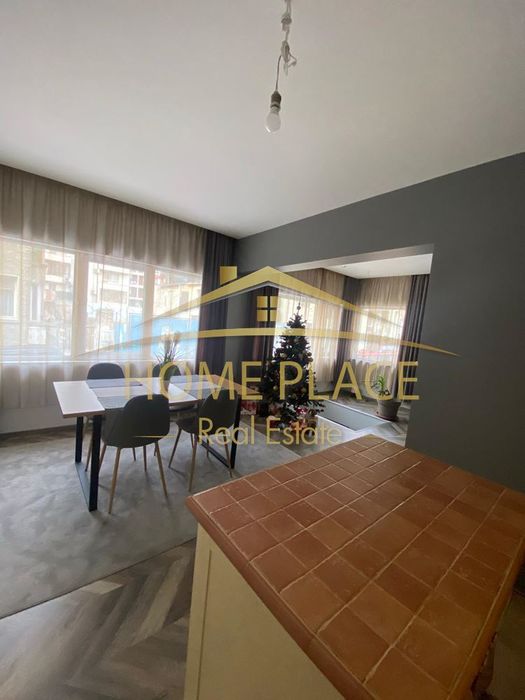 Продава се Четиристаен апартамент в Варна, Център - 125 кв.м за 2520 €/кв.м - Снимка #3