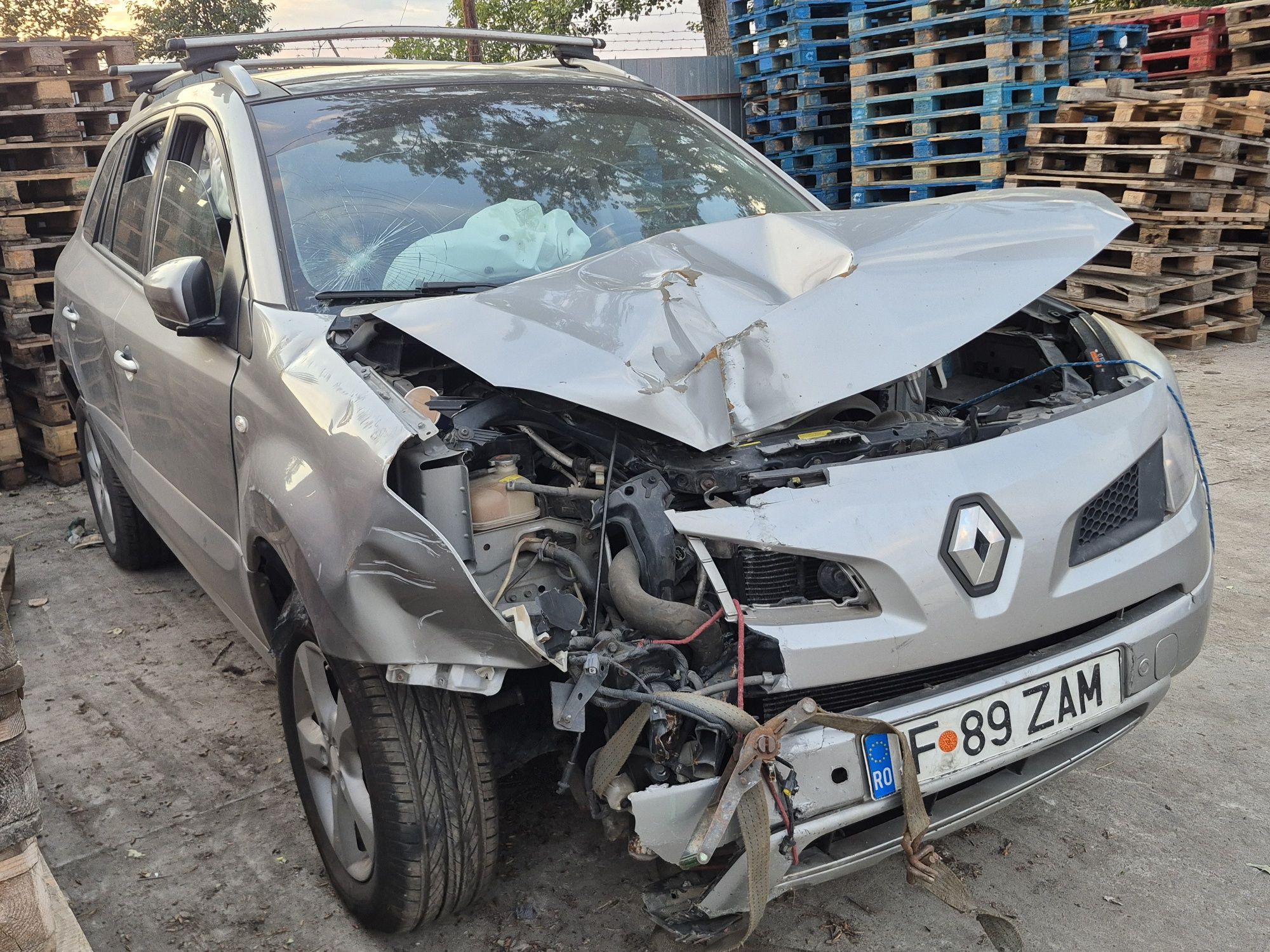 Renault koleos 2.0d 4x4 2008 avariat