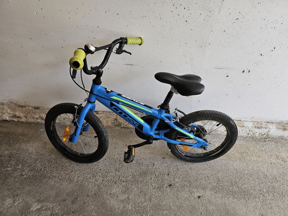 Детски велосипед Cross 16 цола син цвят.