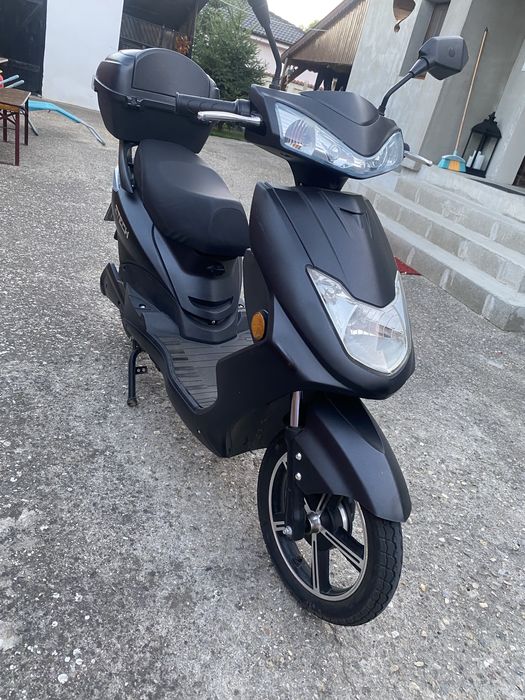 Scuter electric Z-Tech ZT 27C *Fara permis*
