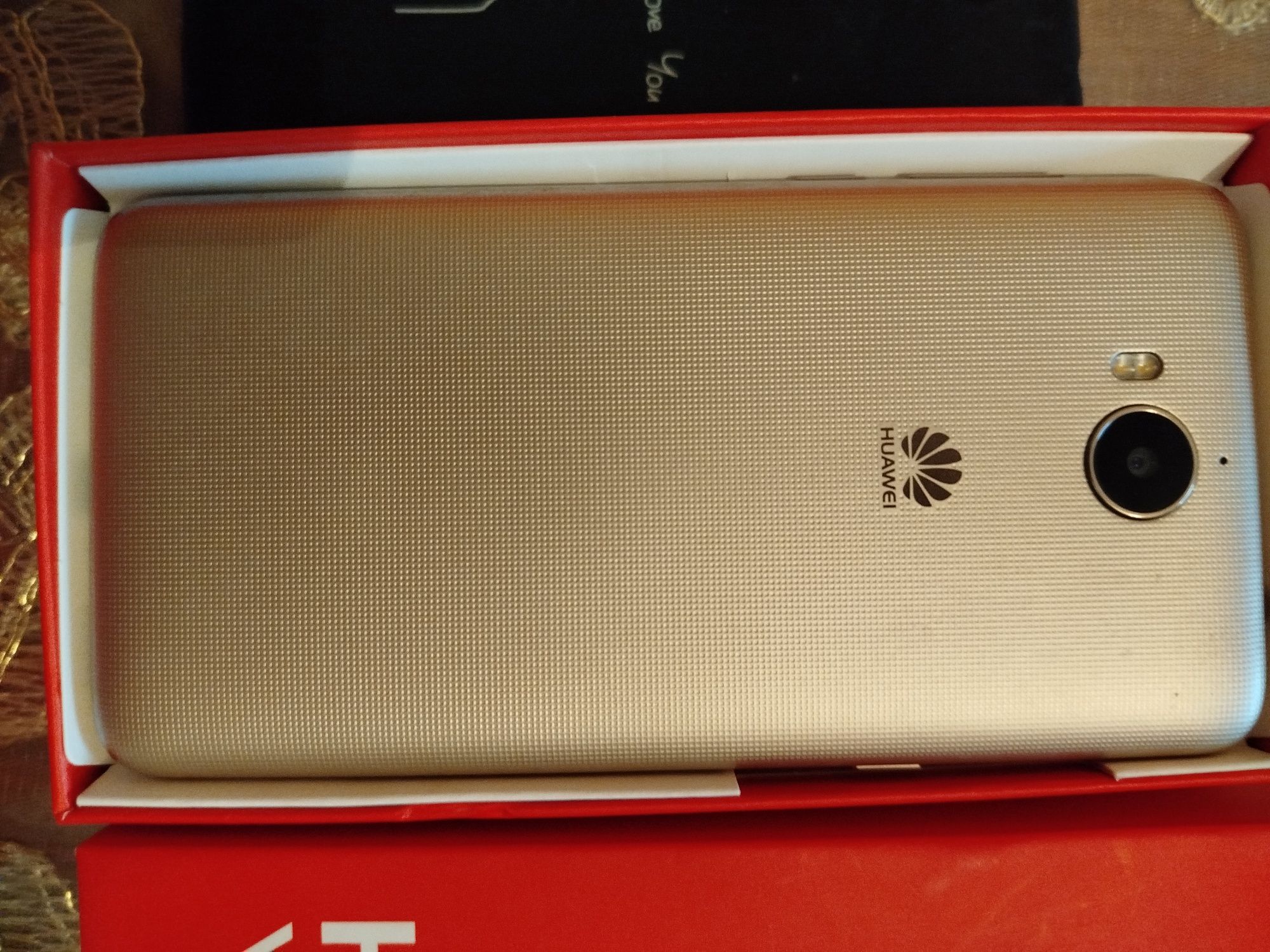 Telefon madeli Huawei Y5 2017