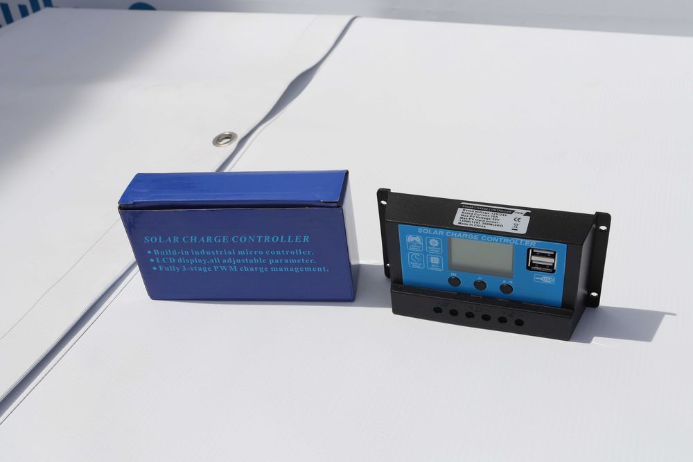 Regulator panou solar breckner germany 10A gard electric nou