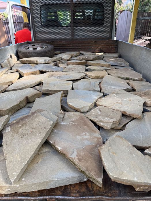 Vând piatră naturală