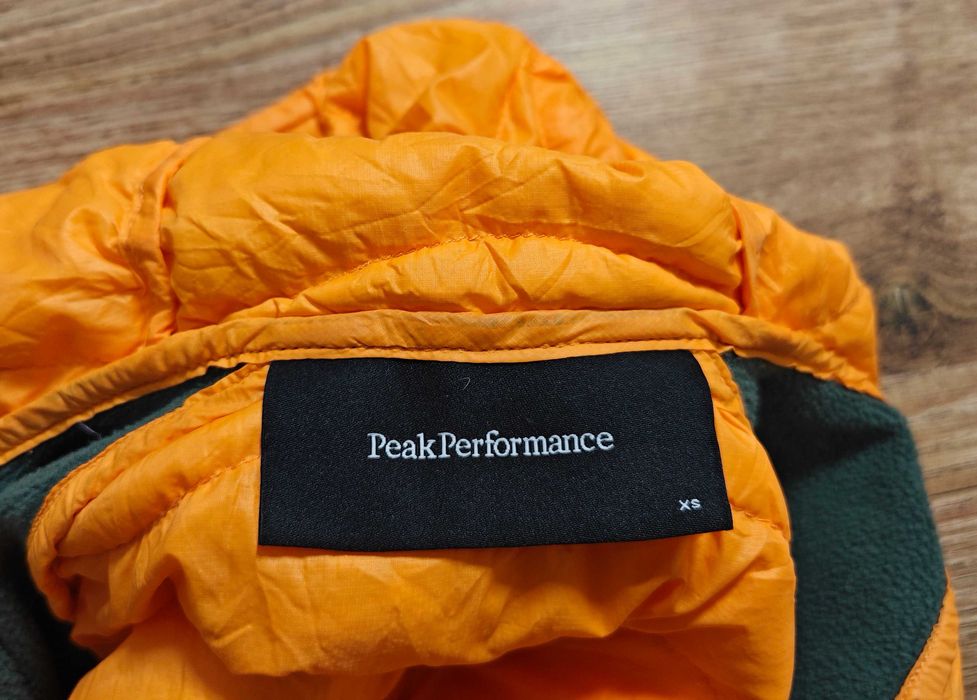 Peak Performance Hybrid Дамско яке с качулка и пух размер XS