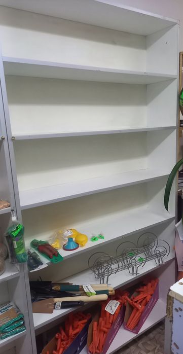 Продам шкафы для товара