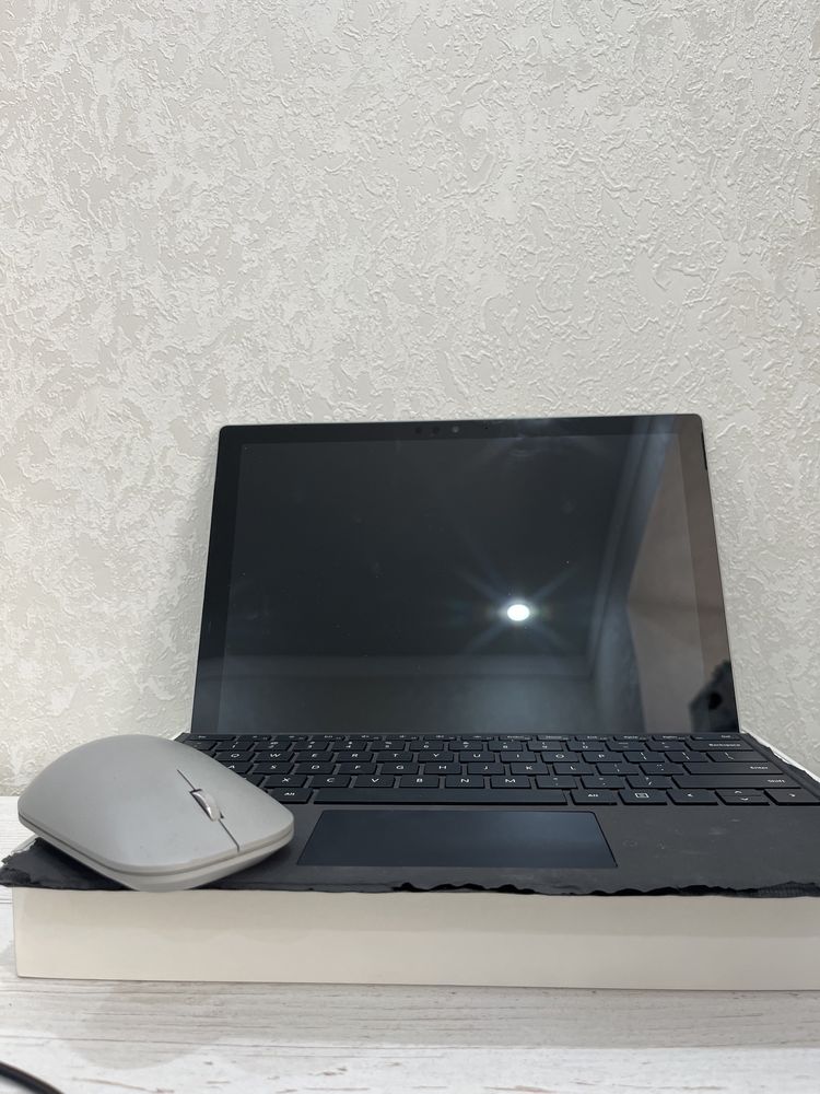 Microsoft surface pro 5