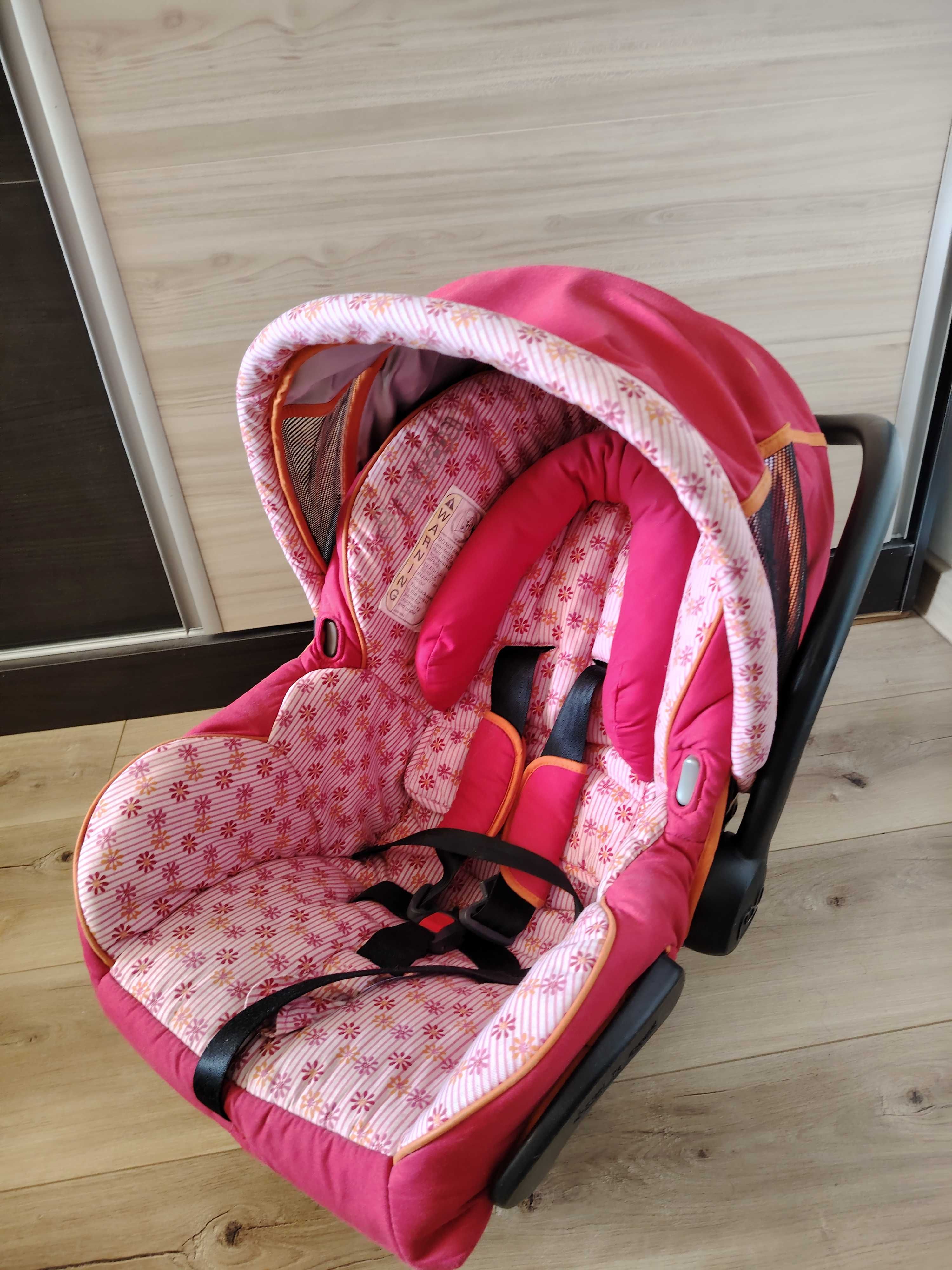 Бебешки кош/седалка за кола Maxi Cosi