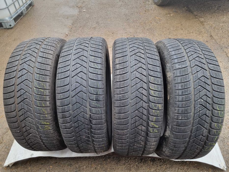 Anvelope 235 55 19 Pirelli Scorpion Winter Iarna