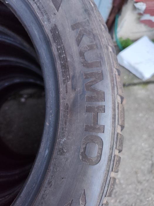 Anvelope 215 55 r17 iarna kumho