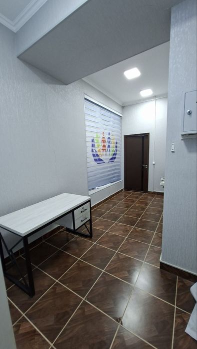 Фархадский перекресток 40м² 2этаж 3кабинета в доль дороги Юр адреса