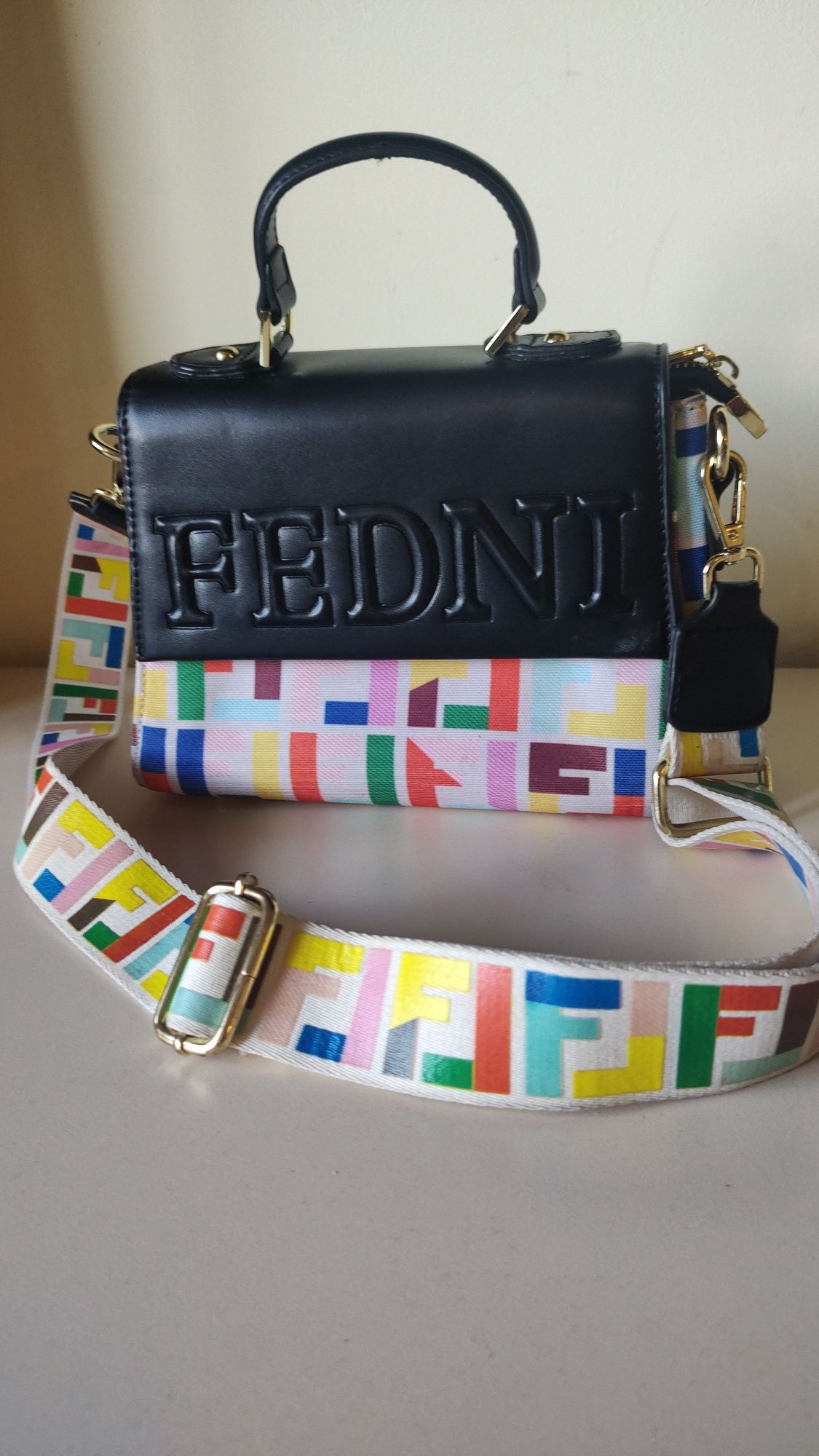 Poșetă colorata de vara