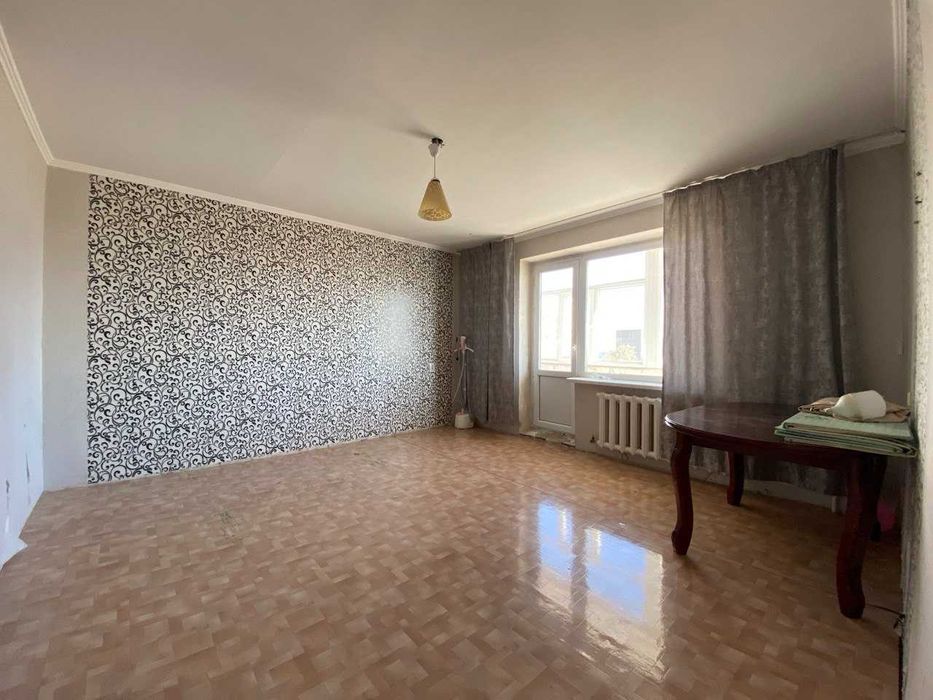 продам 3-х улучшенной планировки на 9 мкр 4 этаж, лифт есть