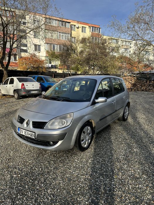 Vând Renault Scenic