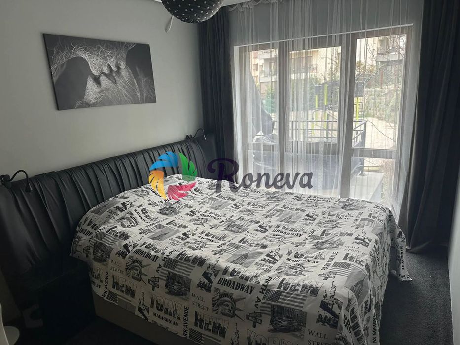 Тристаен луксозен апартамент Пчелина!