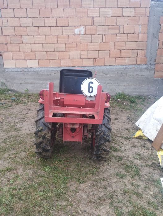 Vând tractor 18 cp