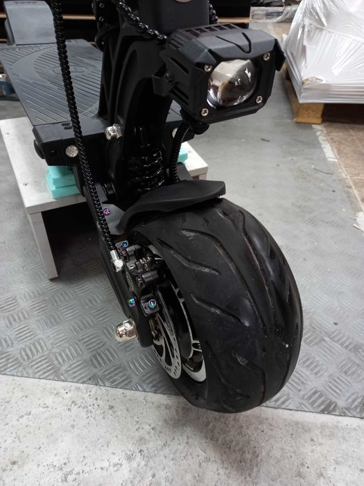 Електрическа тротинетка Yume Hawk Pro 60v 30ah