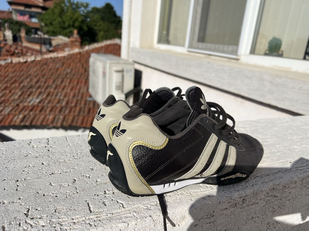 Adidas Goodyear 40 2/3