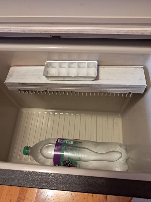 хладилник на 220, 12, газ