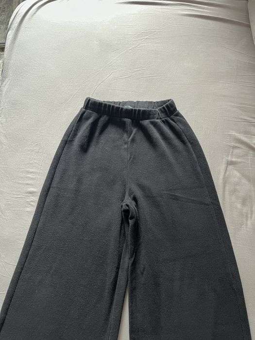 Pantaloni negri bufanți