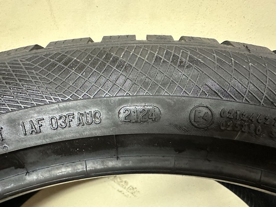 Зимни гуми 285/40/22 Continental