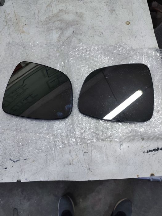 Продавам огледала