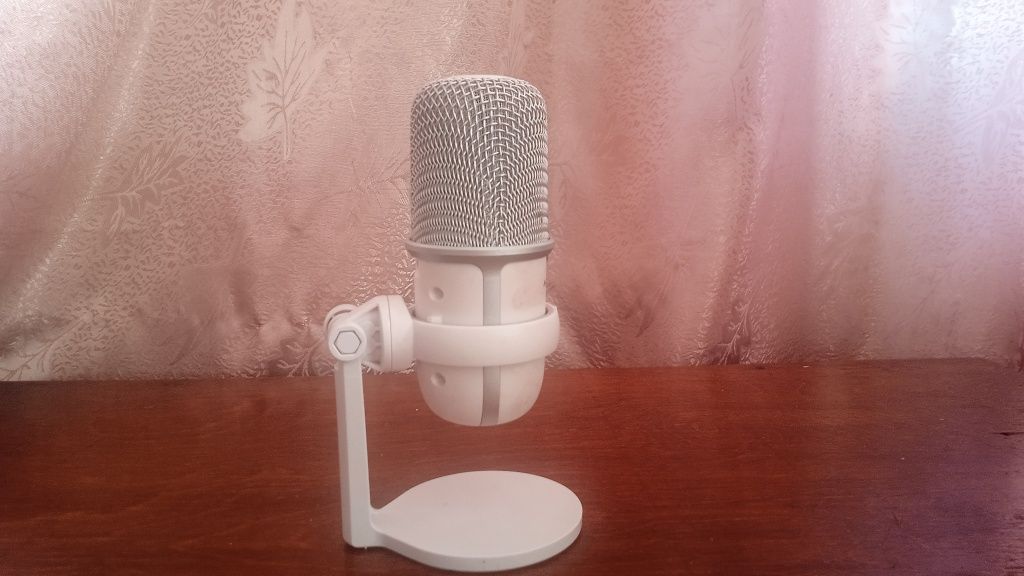 Продам недорого USB-микрофон HyperX™