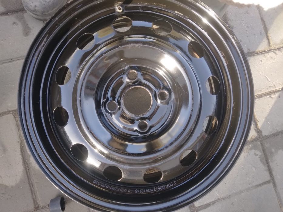 Продам диски на кио рио R15