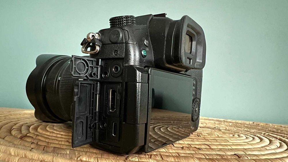 Panasonic Lumix GH5 + обектив Lumix G 12-35mm f/2.8