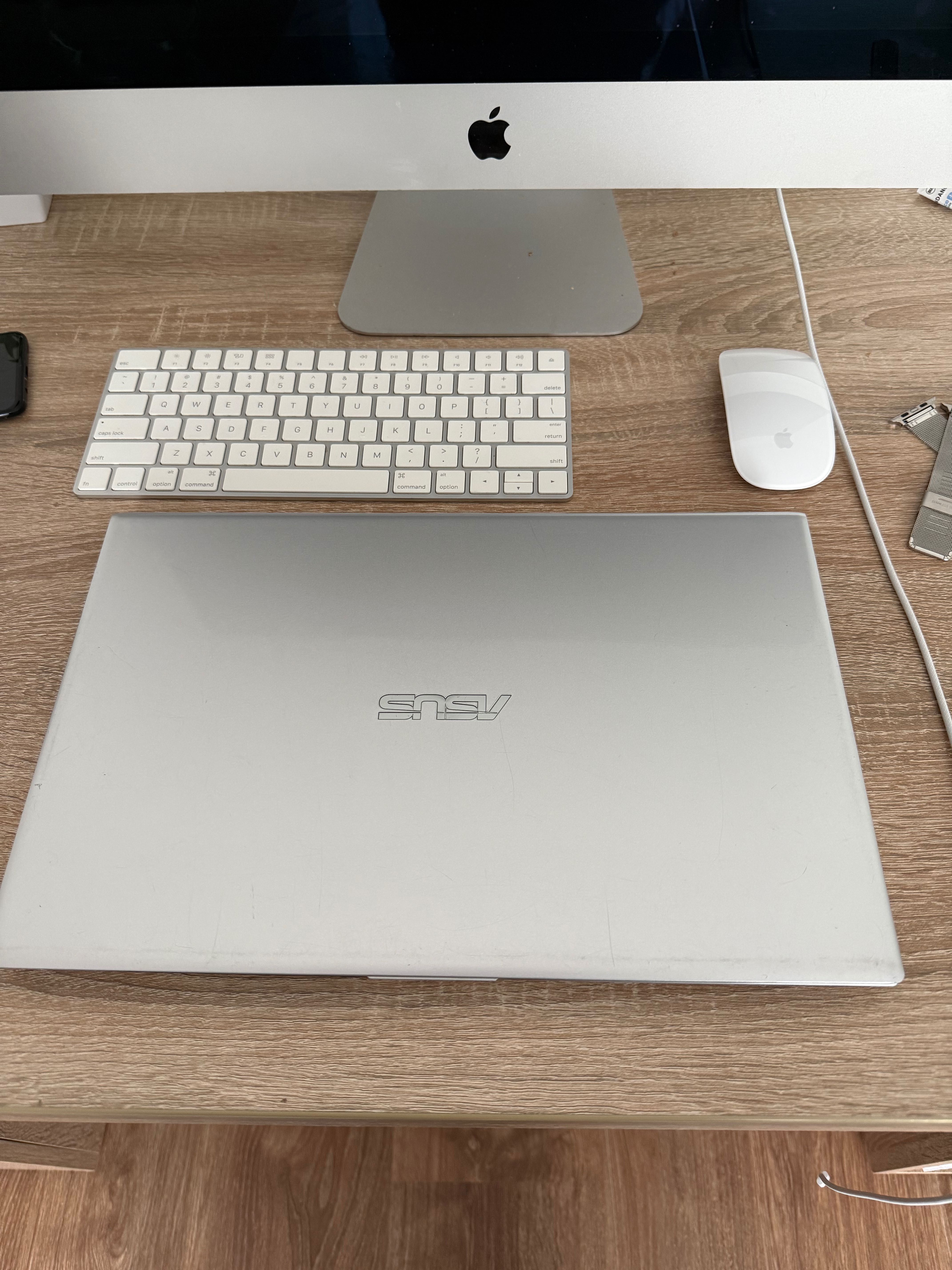 Laptop Asus vivobook 15", 512 GB ssd, ryzen 5, 8 GB ram, stare buna.
