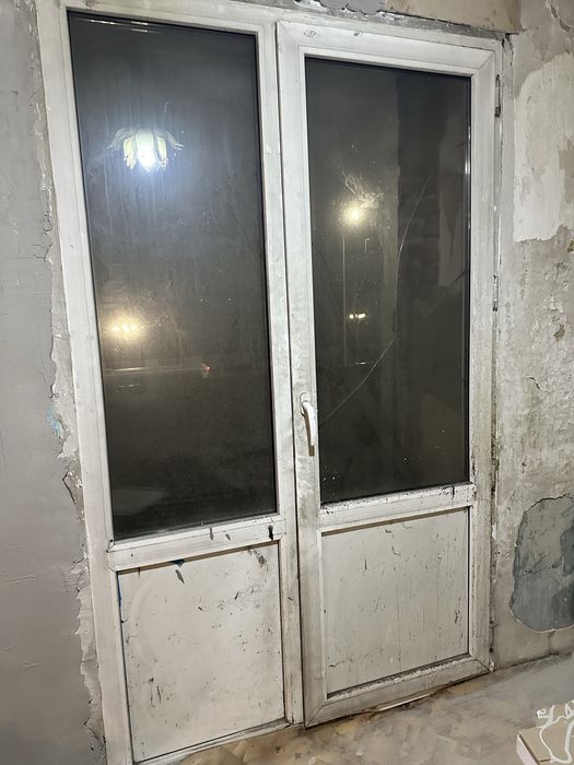 Продам двери, демонтированы.  Самовывоз