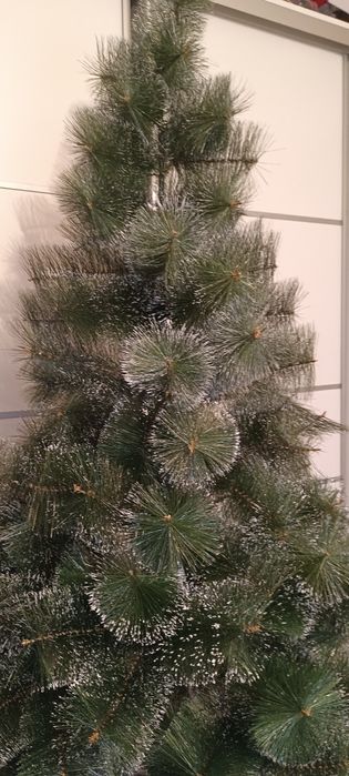 Продам ёлочку 210 см