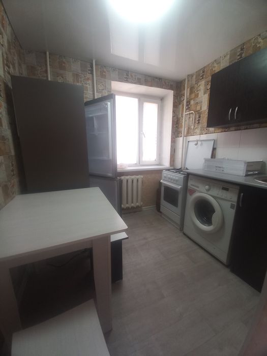 Продам 1.5 ку в Центре, 2 этаж