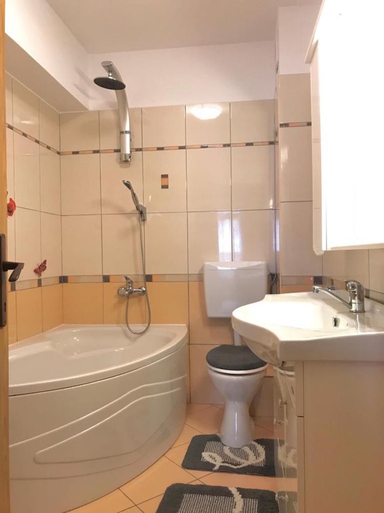 Ap . 2camere de inchiriat