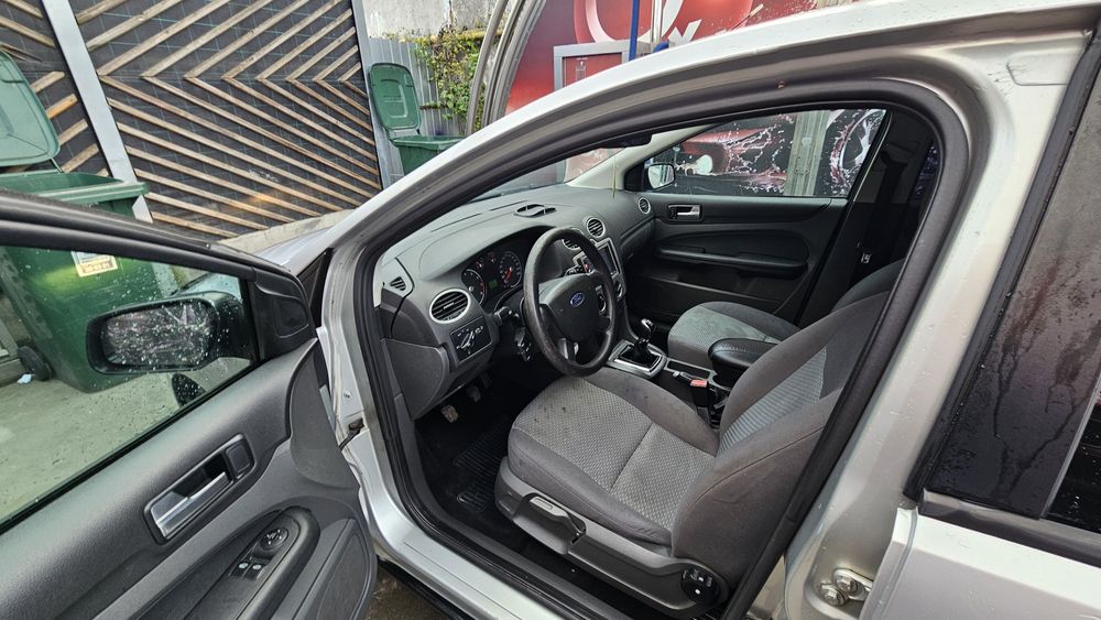 Ford Focus 2  1.6 benzina