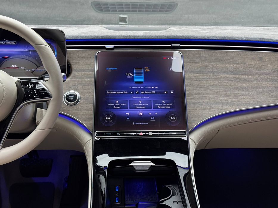Продается Mercedes BENZ EQS 450+