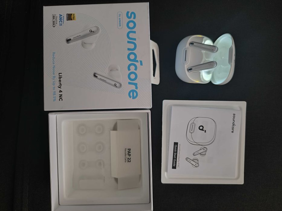 Нови бели безжични слушалки Anker SoundCore Liberty 4 NC (2г гаранция)