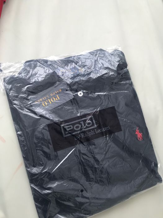 Страхотна мъжка тениска с яка